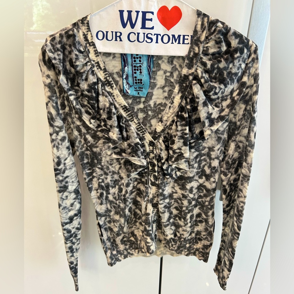 Women’s ruffled cardigan